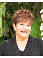 Real Estate Agent Jeanette Riccardi