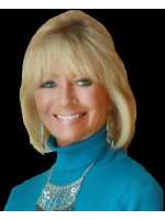 Real Estate Agent Kay Vanston