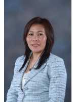 Real Estate Agent Lynn Loi