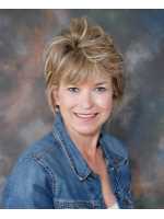 Real Estate Agent Linda Moffett