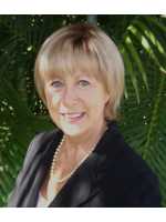 Real Estate Agent Jeanne Johnston