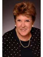 Real Estate Agent Annette Phelps