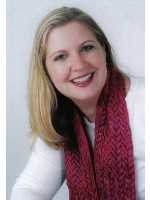 Real Estate Agent Janice Hutchinson