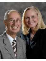 Real Estate Agent Denny and Linda Moore