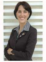 Real Estate Agent Teresa Garcia