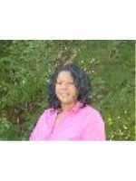 Real Estate Agent Tamika Scott