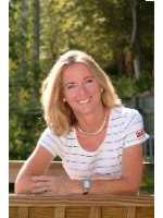 Real Estate Agent Catherine Roberts