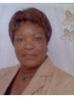 Real Estate Agent Sylvia Paul