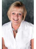 Real Estate Agent Phyllis Brookins