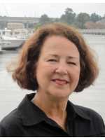 Real Estate Agent Mary Hall