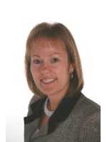 Real Estate Agent Lynda Curtin