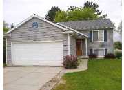 102 COUNTRY LAKE DR, POTTERVILLE, MI