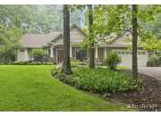 8703 Oakbrook Ridge, Rockford, MI