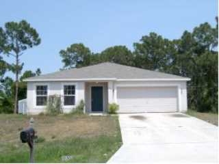 Property at 675 SE TRINIDAD AVE