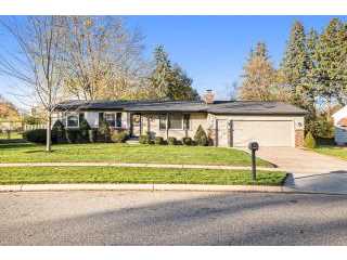 Property at 1723 Mapleview Street SE