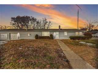 Property at 701 N Lavinia Street