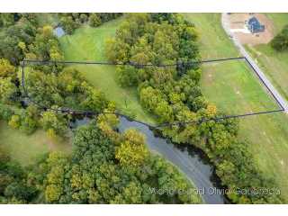 Property at Benzel Ct
