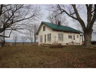 Property at 10714 S Gordon Avenue