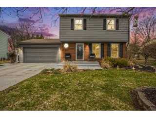 Property at 923 Silverleaf Street SE