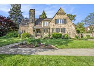 Property at 1425 Pontiac Road SE