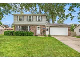 Property at 1825 Mapleview Street SE